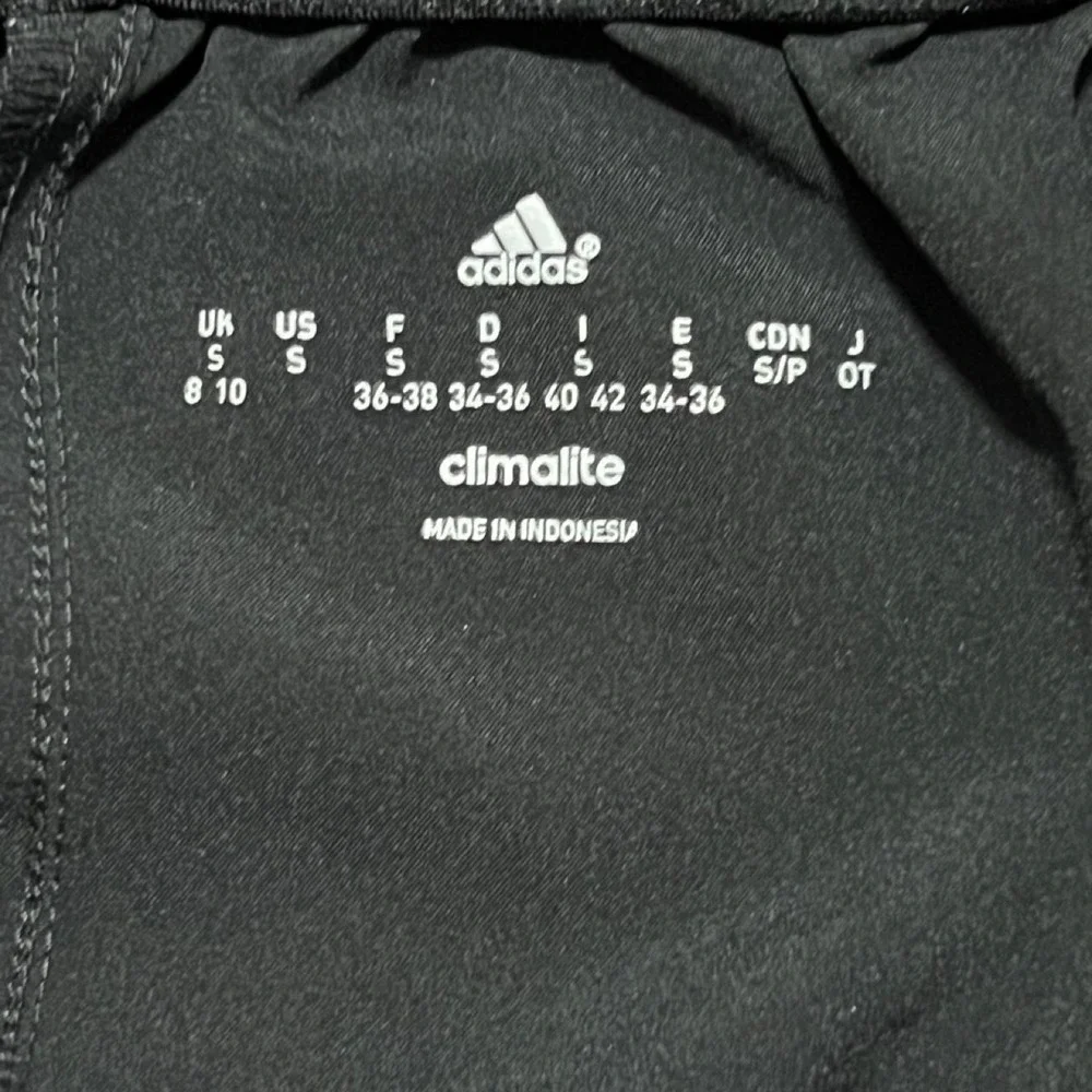 The Unbranded Brand adidas black